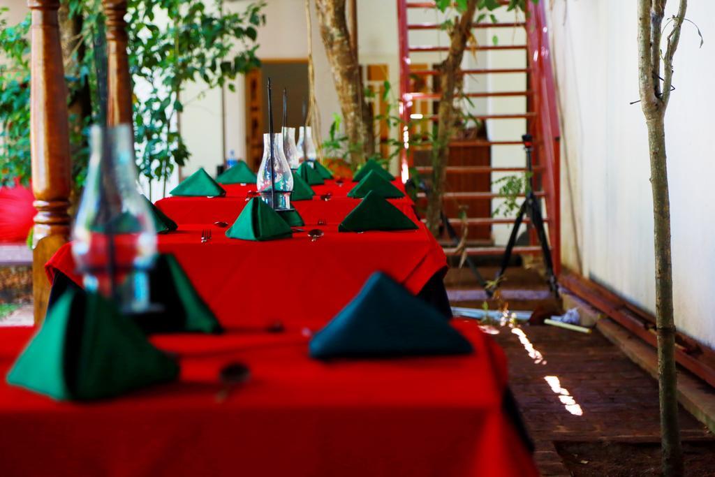 Lanka Bangla Inn Villas Restaurant & Travels Katunayaka Zewnętrze zdjęcie
