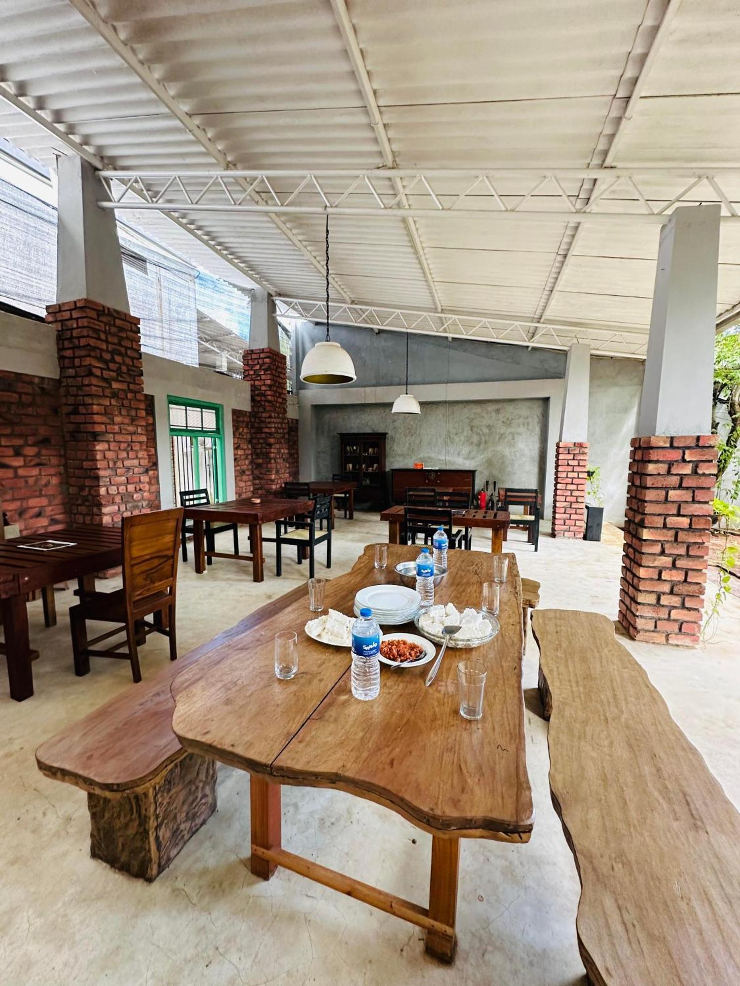 Lanka Bangla Inn Villas Restaurant & Travels Katunayaka Zewnętrze zdjęcie