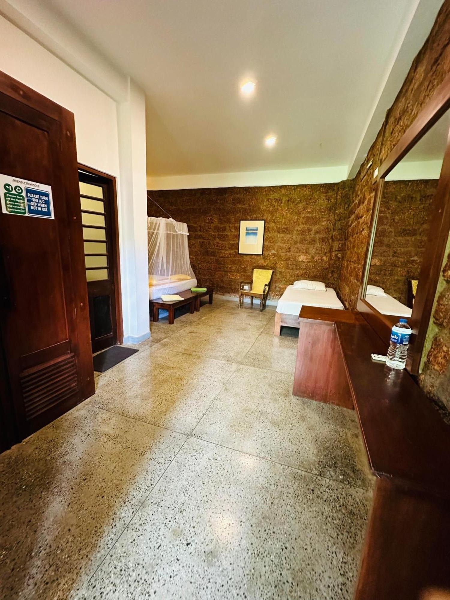 Lanka Bangla Inn Villas Restaurant & Travels Katunayaka Zewnętrze zdjęcie