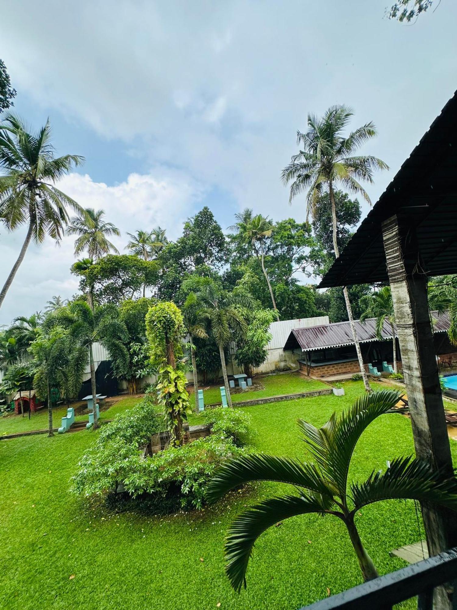 Lanka Bangla Inn Villas Restaurant & Travels Katunayaka Zewnętrze zdjęcie