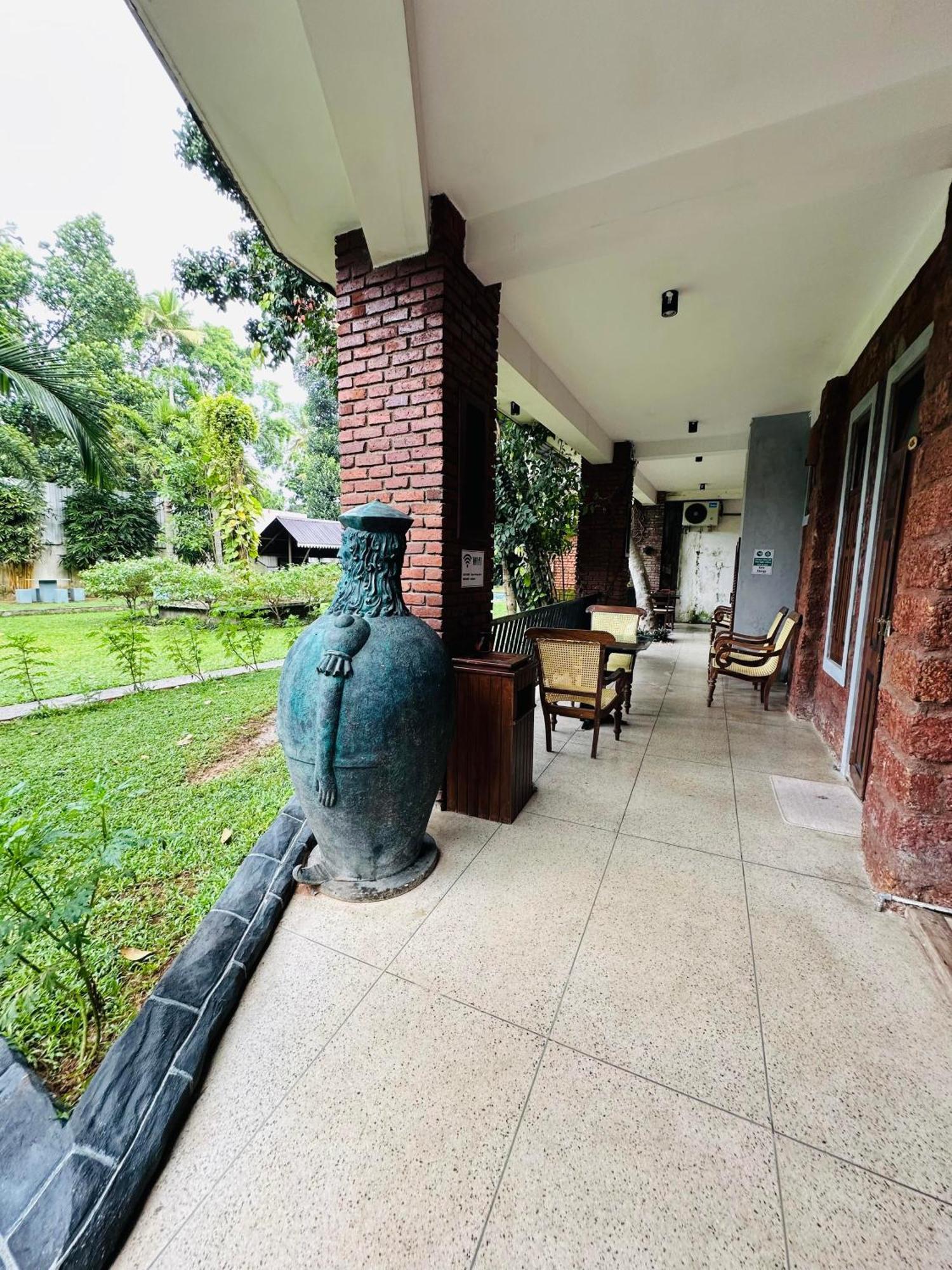Lanka Bangla Inn Villas Restaurant & Travels Katunayaka Zewnętrze zdjęcie