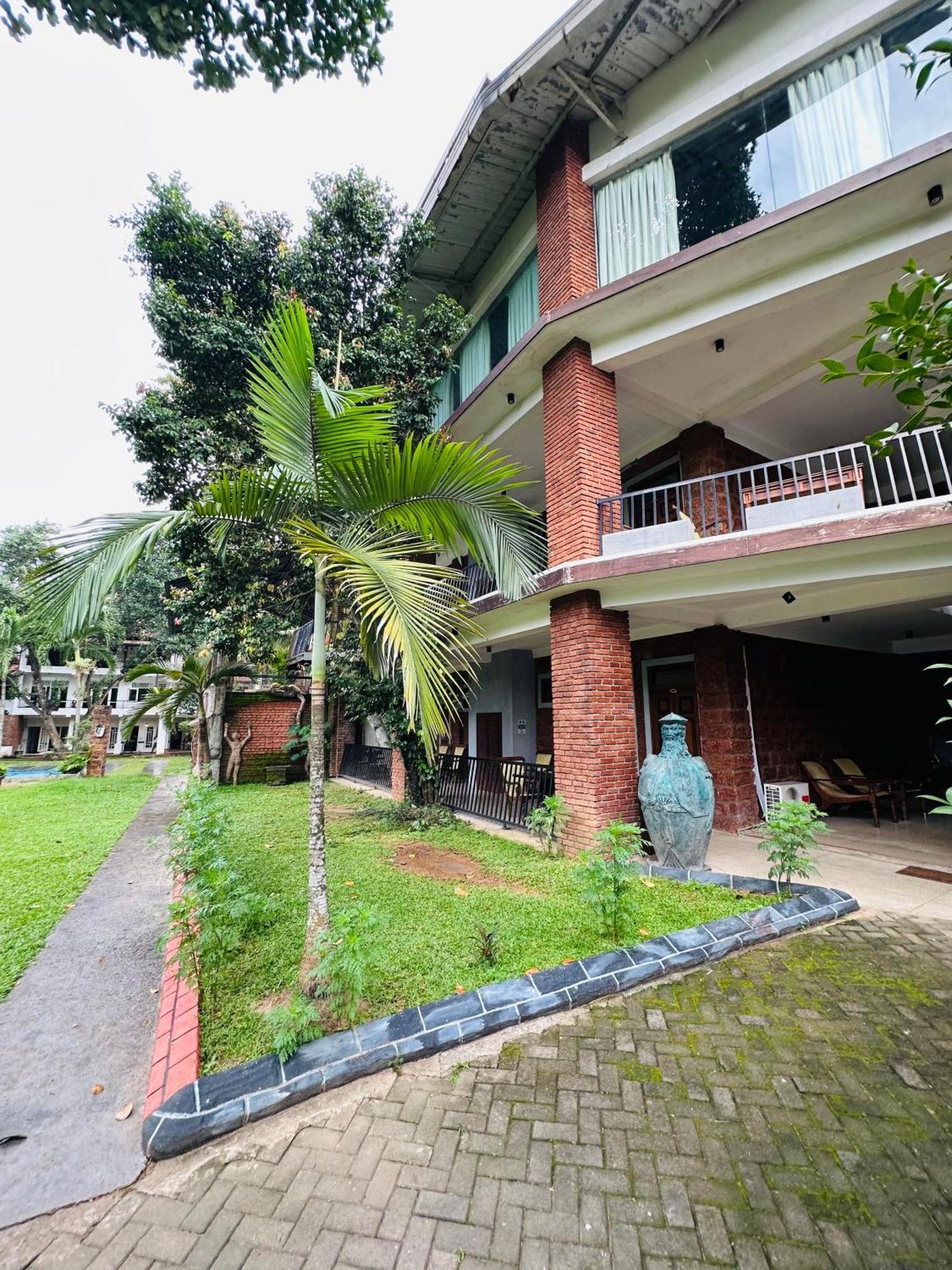 Lanka Bangla Inn Villas Restaurant & Travels Katunayaka Zewnętrze zdjęcie