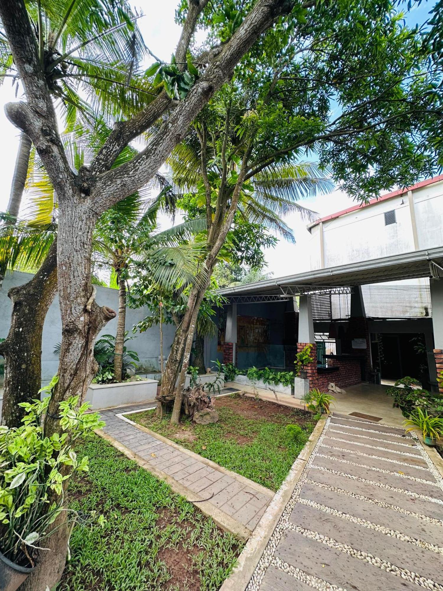 Lanka Bangla Inn Villas Restaurant & Travels Katunayaka Zewnętrze zdjęcie