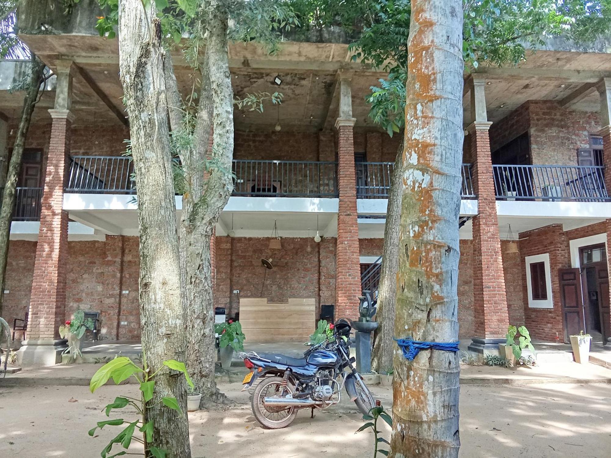 Lanka Bangla Inn Villas Restaurant & Travels Katunayaka Zewnętrze zdjęcie